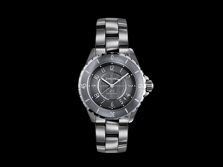 2011年 J12 鈦陶瓷腕錶。圖／CHANEL 提供
