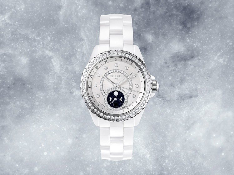 J12 白色月相鑽石腕錶。圖／CHANEL 提供