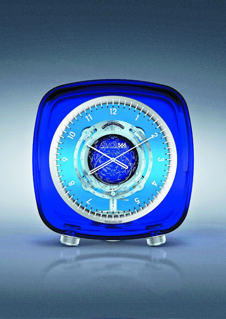 積家Atmos 566 Newson 空氣鐘，藍色款限量28座，建議售價418萬元。圖／積家提供