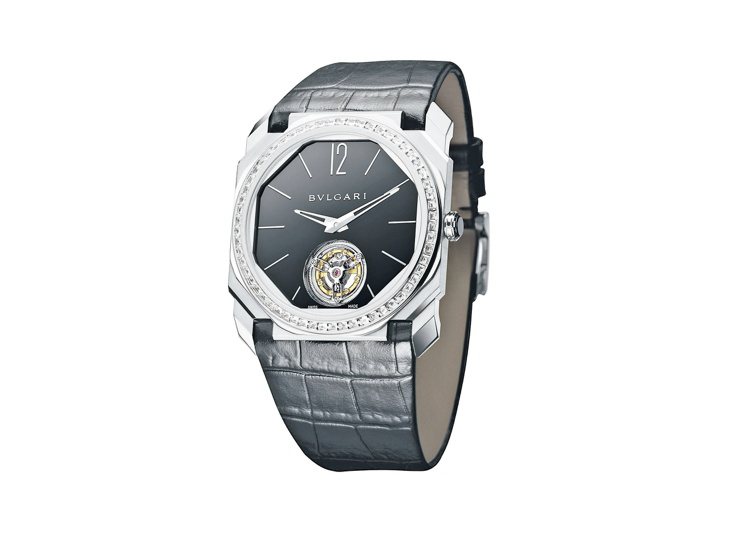 Octo Finissimo超薄陀飛輪鑲鑽腕表，40mm，鉑金表殼表圈鑲鑽，約515萬3,000元。圖／寶格麗提供