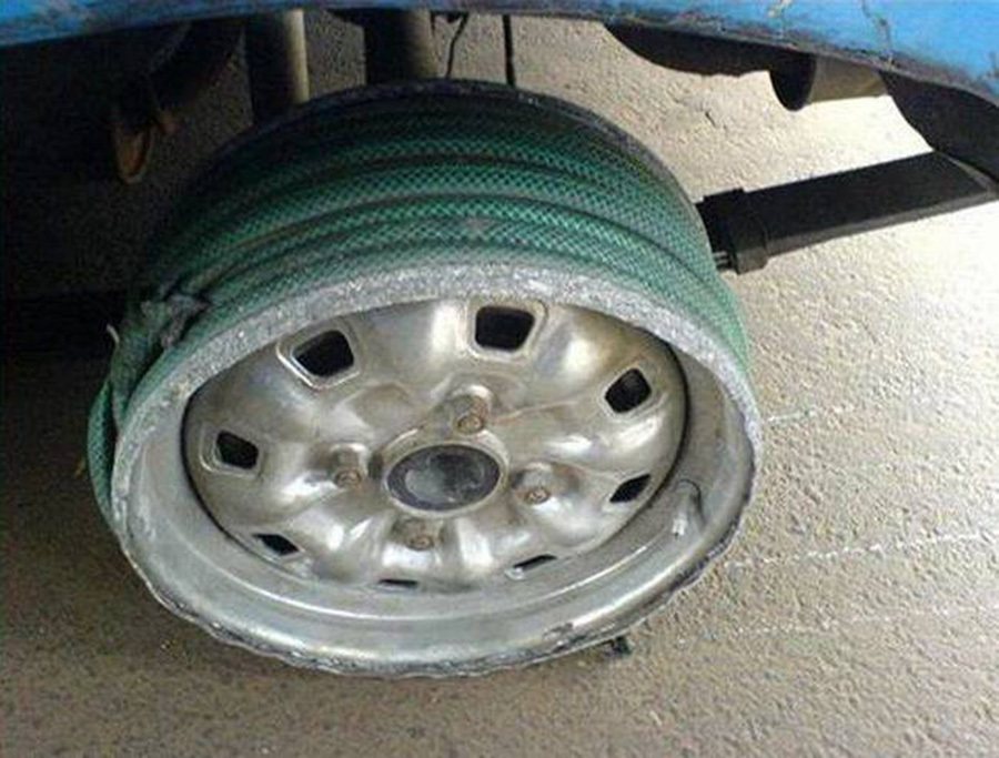 長水管不澆花時，還可以解決輪胎脫落的問題。 dose.com提供