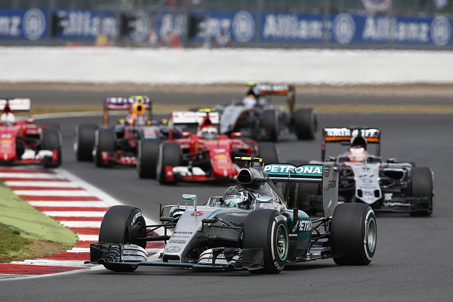 Nico Rosberg 與隊友不分軒輊，Mercedes-AMG PETRONAS本賽季第6次兩位車手分獲冠亞軍榮銜。 賓士提供