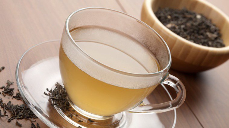 綠茶中的兒茶素可增加血管韌性，預防血管硬化，且可以防止細胞突變，抑制癌細胞的生成...