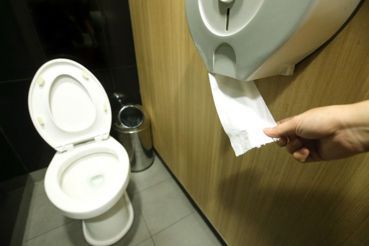 【小玉物語】台灣廁所為什麼會有味道？