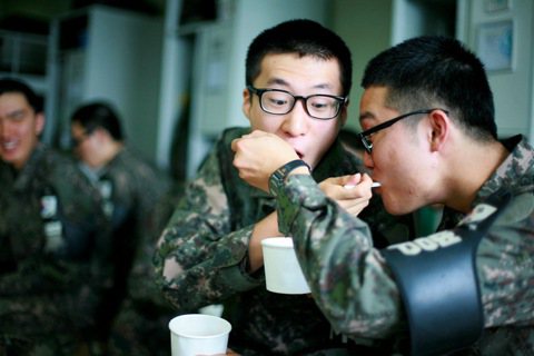 他人即地獄——韓國人的「軍旅生活」