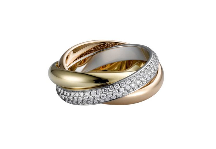 卡地亞Trinity系列戒指，一環鑲嵌144顆共重0.99克拉圓形明亮式切割鑽石，參考價40萬1,000元。圖／卡地亞提供