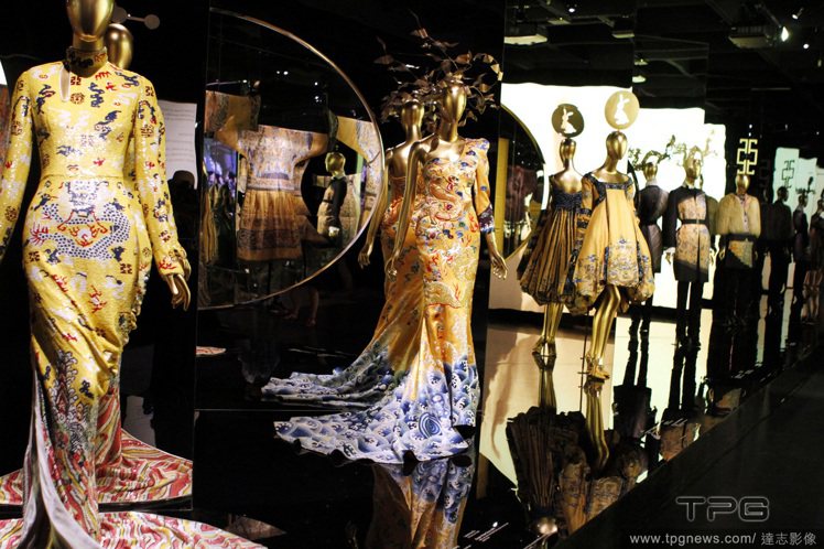 大都會博物館年度 The Costume Institute 特展「China: through the looking glass，中國：鏡花水月」。圖／達志影像