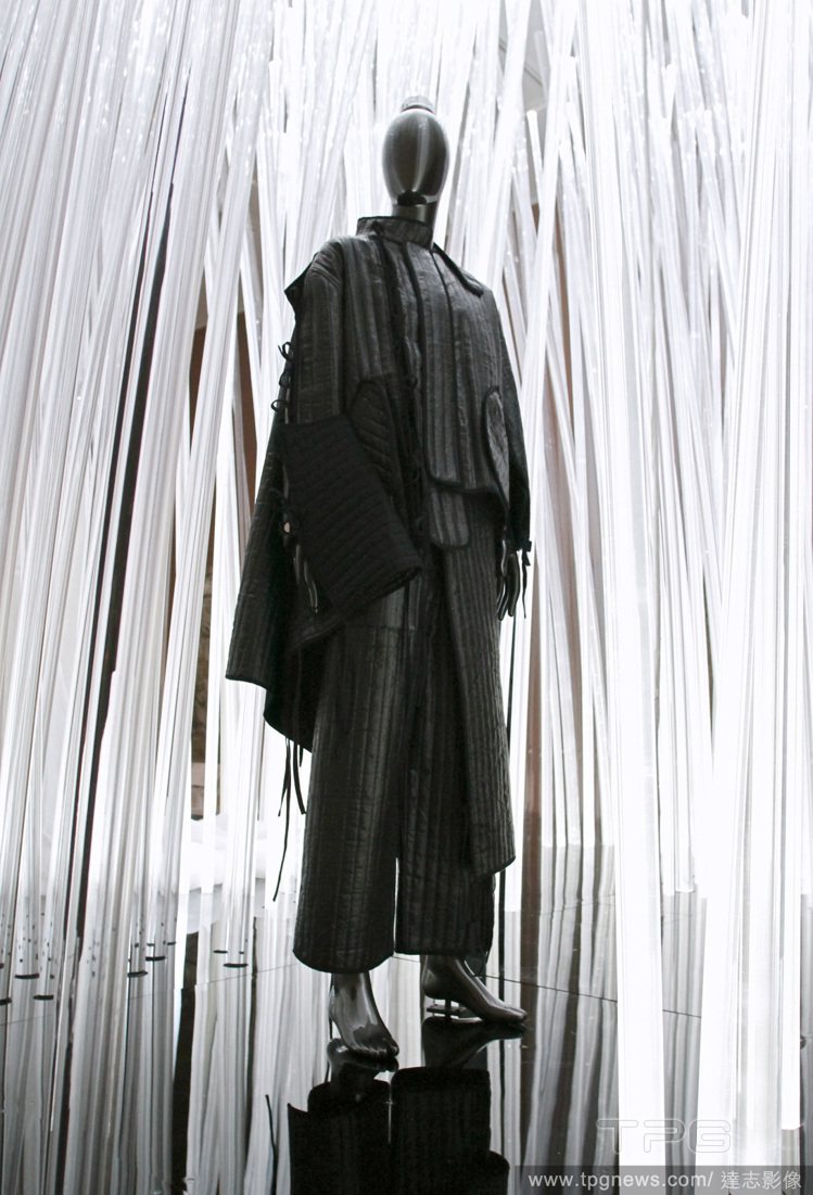 大都會博物館年度 The Costume Institute 特展「China: through the looking glass，中國：鏡花水月」。圖／達志影像