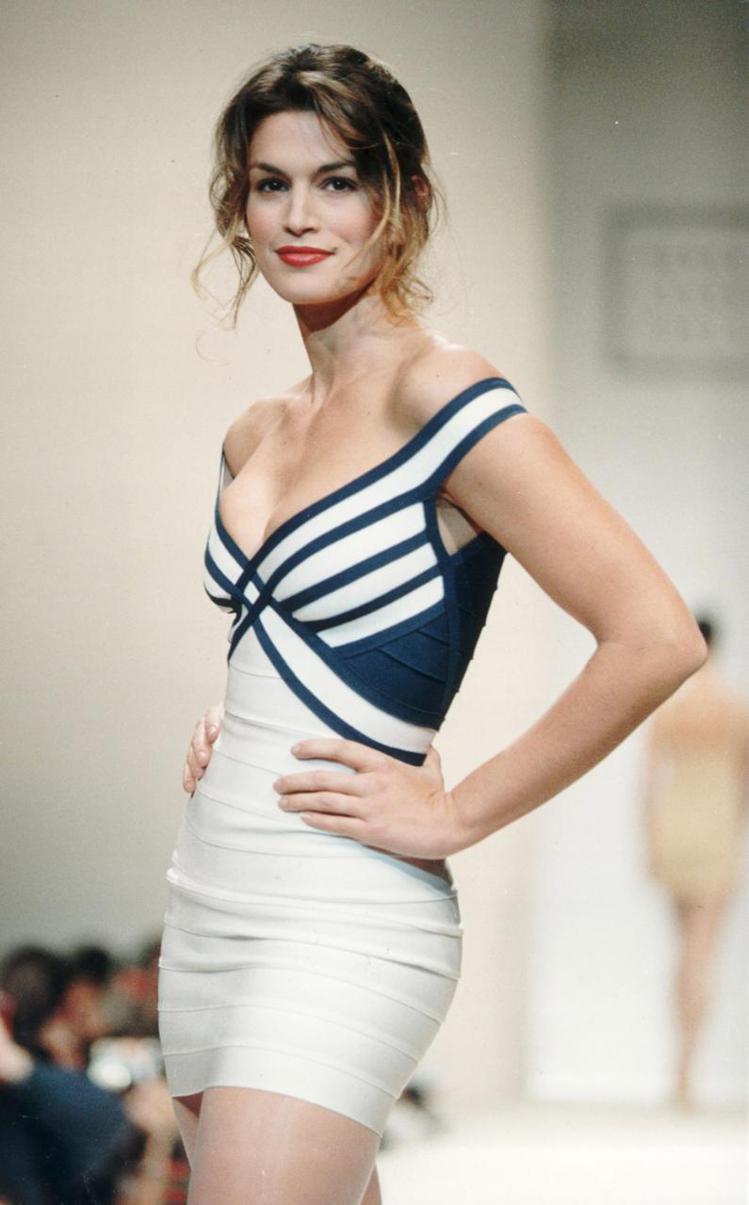 Hervé Léger 一名前任品牌高層對繃帶洋裝的相關發言惹議。圖／擷自telegraph.co.uk
