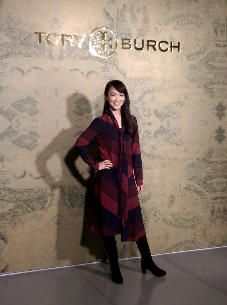 Tory Burch 舉辦秋冬新品發表，最近在台灣拍戲的范文芳抽空現身參與活動。記者吳曉涵/攝影