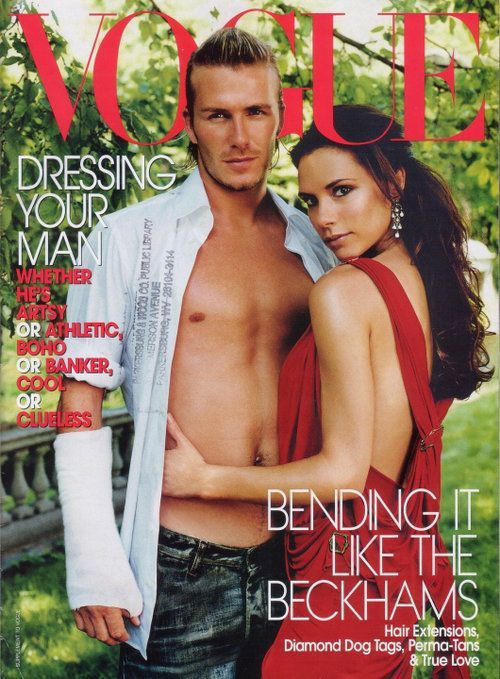 貝克漢夫婦曾在2003年一起登上《VOGUE》雜誌年度最重要的九月份封面。圖／擷取自pinterest.com