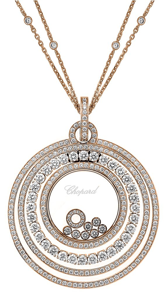謝沛恩配戴的Happy Diamonds系列項鍊，價格198萬1,000元。圖片／Chopard提供