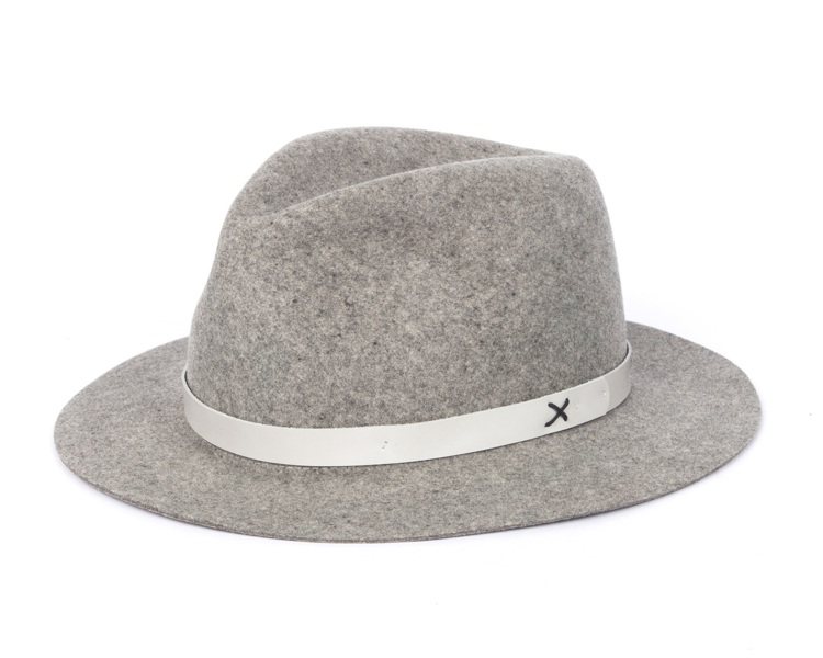 rag bone淺灰色羊毛淺頂軟呢帽，售價8,000元。圖／rag bone提供