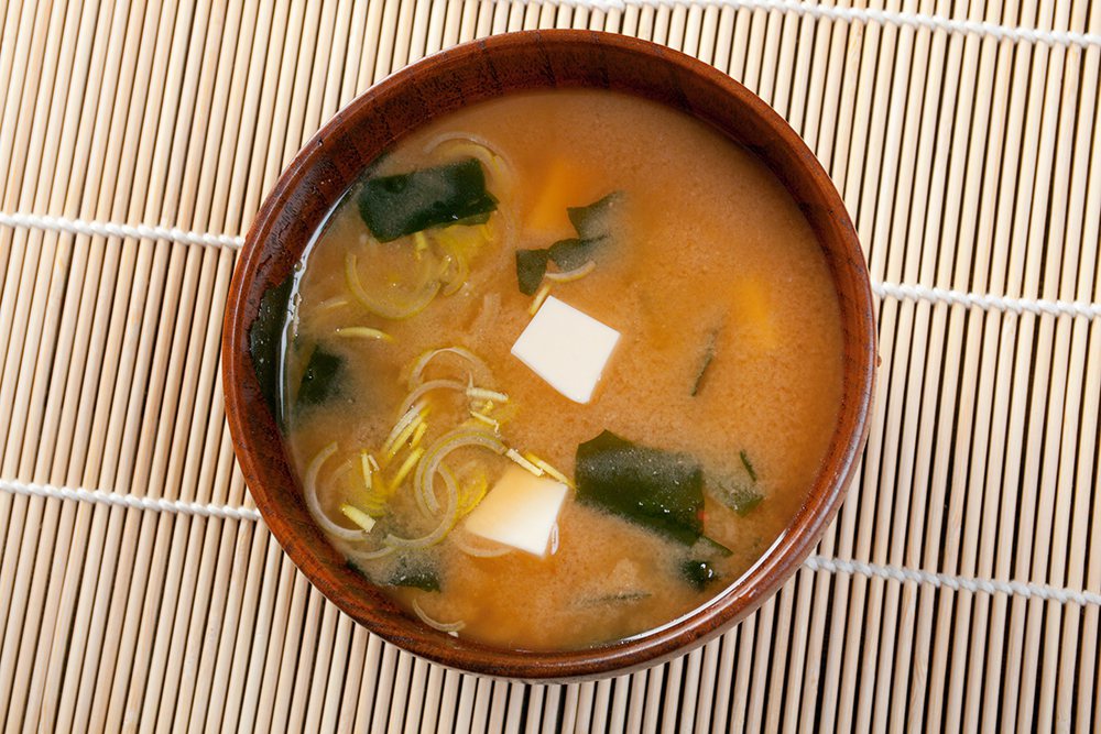味噌湯是日本國民湯。 圖／ingimage