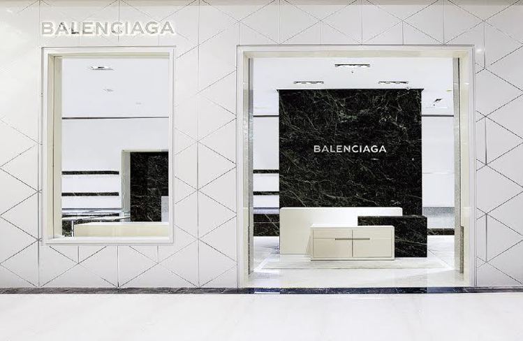 Balenciaga 進駐微風信義開設全新概念店。圖/Balenciaga提供