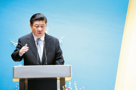 中國國家主席習近平上午在新加坡國立大學發表演說，他表示，中國始終將周邊置於外交全局的首要位置，以促進周邊和平、穩定、發展為己任。 美聯社