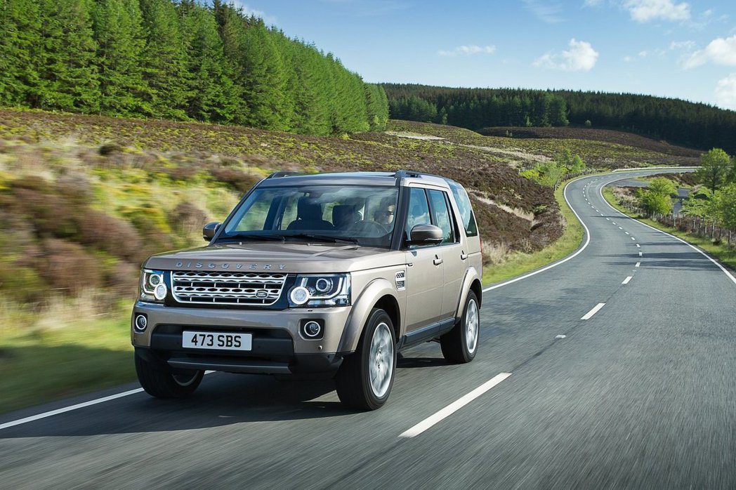 Land Rover也會展出全球熱銷車款7人座休旅旗艦Discovery。 摘自...