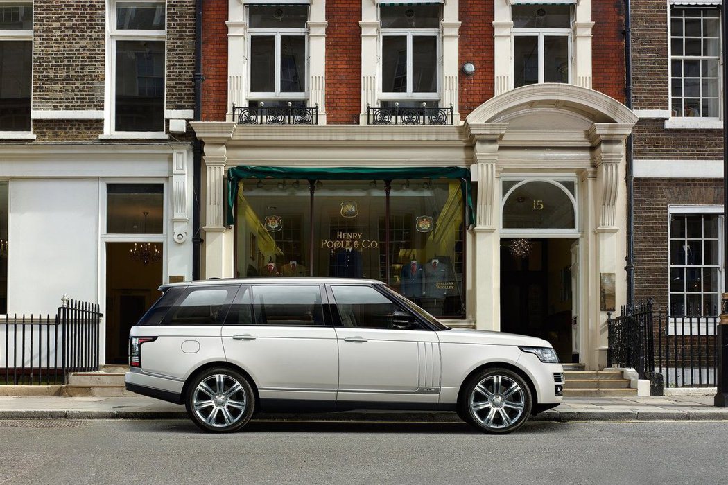 Land Rover預計展出旗下極致奢華的Range Rover LWB車款。 ...