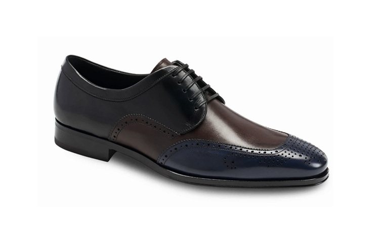 MURANO藍棕色拼接牛皮鞋，37,900元。圖／Ferragamo提供