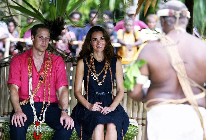 威廉王子夫婦2012年訪問國協成員國——索羅門群島。 圖／路透社