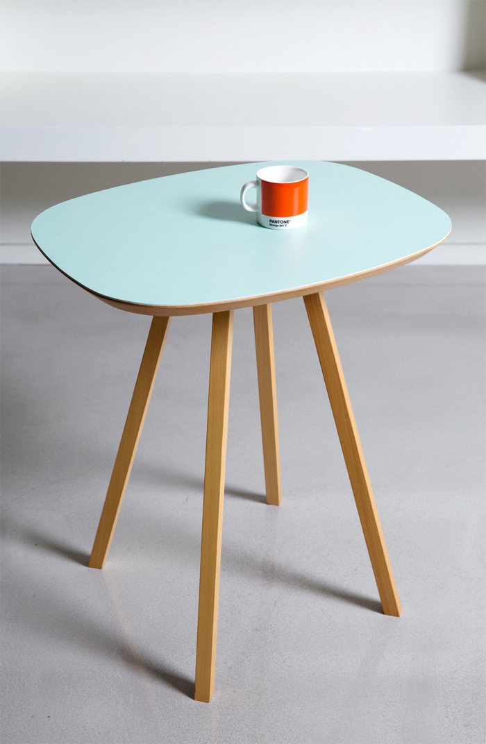 達摩工坊「SIMPLE 邊桌」。圖／U-Design提供