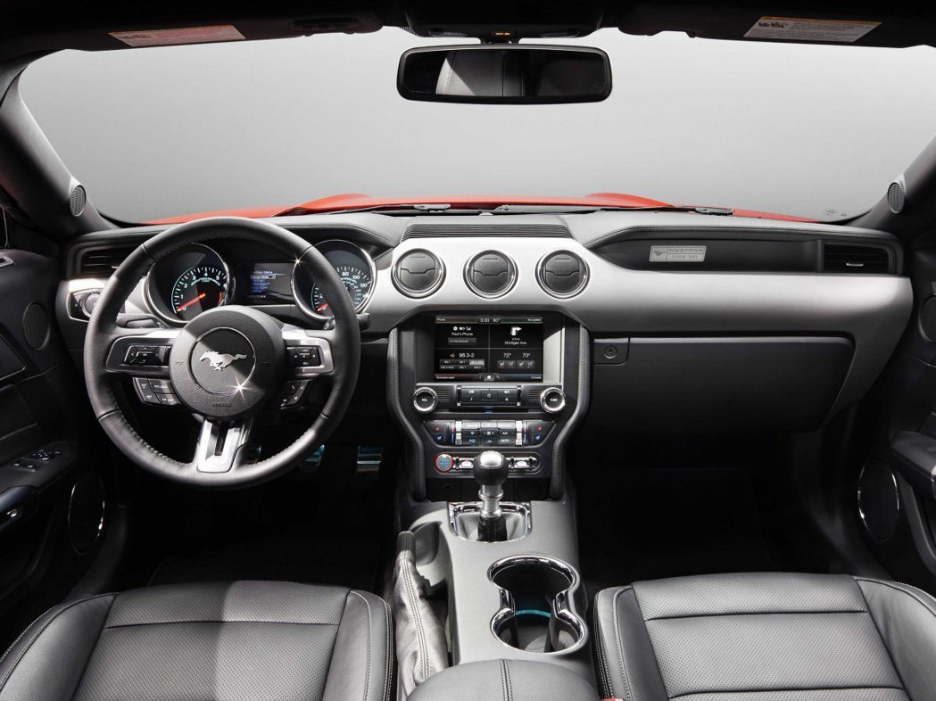 Ford New Mustang 5.0L GT亦透過多項創新的先進技術，整合駕...