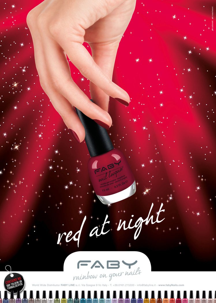 熱烈之夜展現酒紅色系的時尚與性感。圖／FABY提供