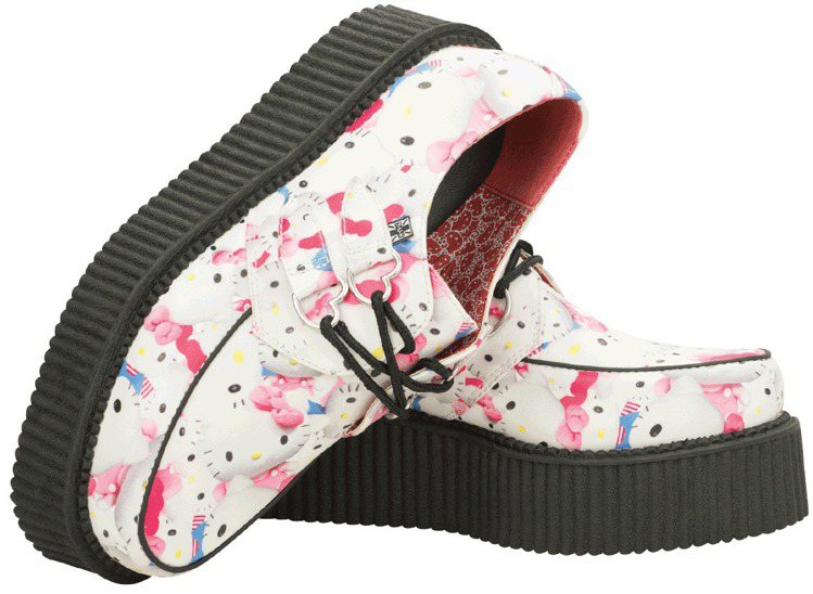 T.U.K+Hello Kitty 凱蒂貓龐克鞋，價格4,280元起。圖／Shoe Me ROCK提供