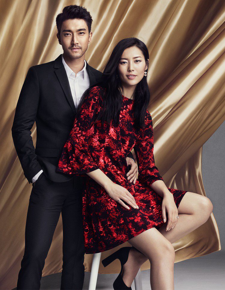H&M邀「石榴夫婦」崔始源和劉雯詮釋喜氣洋洋的中國年。圖／H&M...
