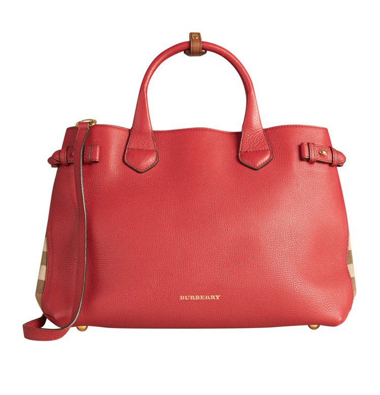 BURBERRY新款Banner 紅色皮革手提包， 62,000 元。圖／BUR...