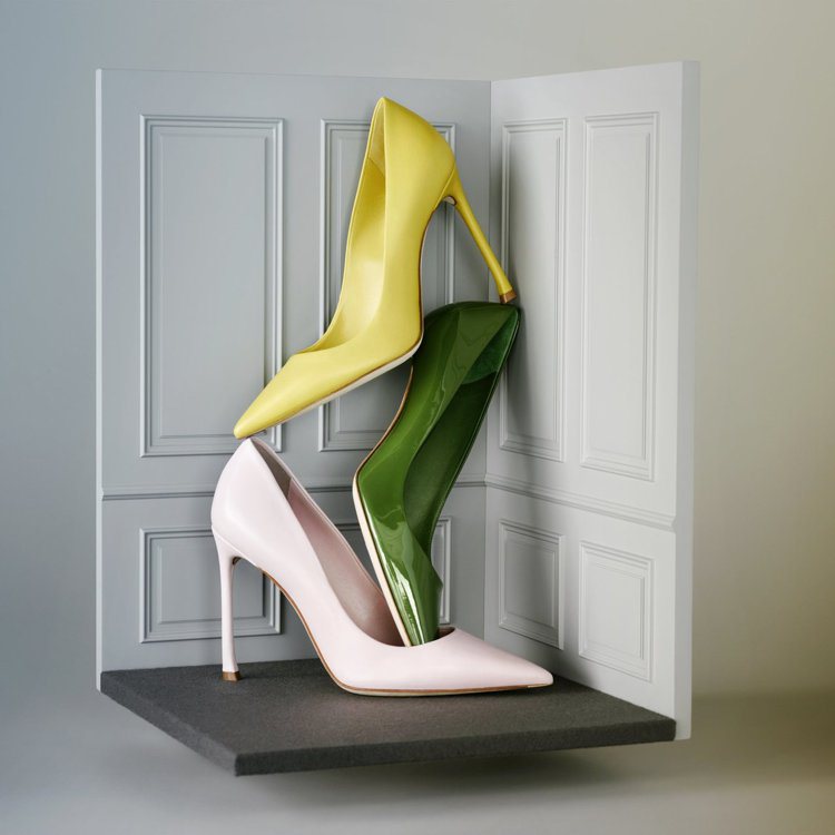 Dioressence小牛皮高跟鞋，各24,000元。圖Dior提供