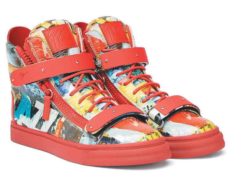 動漫圖騰紅色皮革男士球鞋，40,800元。圖／Giuseppe Zanotti Design提供