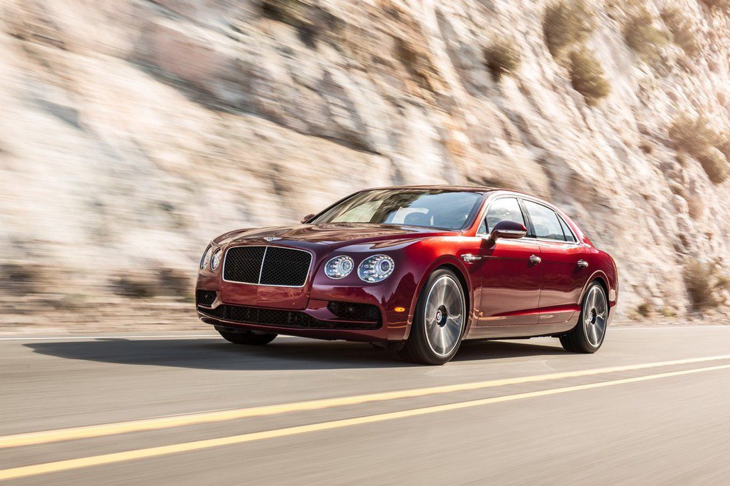 Bentley推出Flying Spur V8 S性能版，預計今年第三季開始販售...