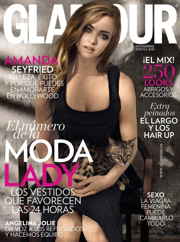 亞曼達賽佛扮貓女和可愛貓咪登上GLAMOUR雜誌。圖／擷自GLAMOUR封面