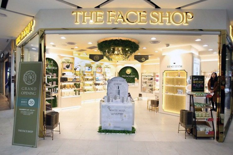 THE FACE SHOP於西門町開設亞洲區第一家與韓國總部首爾明洞店同步的第五代全新形象店。圖／THE FACE SHOP提供