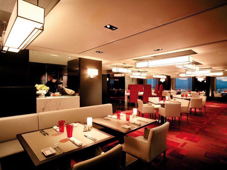 香格里拉台北遠東國際大飯店馬可波羅義大利餐廳是極負盛名的約會去處。圖／台北遠東國...