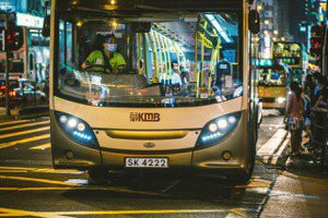 如果再晚都有公車可搭？借鏡香港的通宵巴士