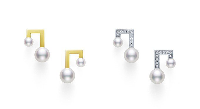 balance note珍珠黃K金耳環（左）、40,500元，balance note 鑽石珍珠白K金耳環（右）、91,200元。圖╱TASAKI提供