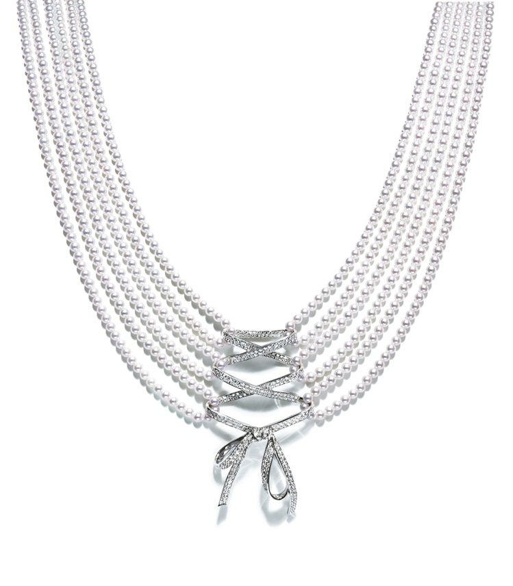 TASAKI corset鑽石珍珠白K金項鍊，122萬元。圖╱TASAKI提供