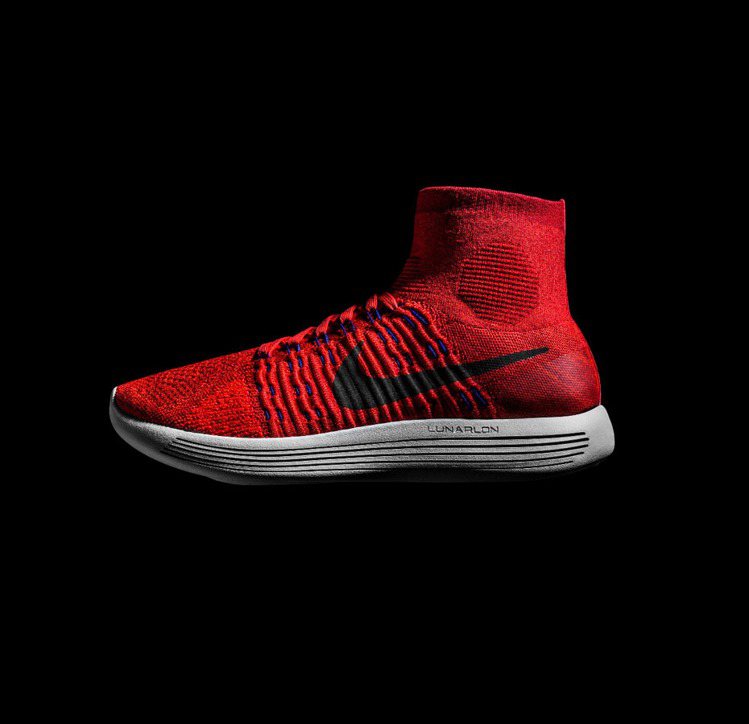 「Nike Lunar Epic Flyknit」將鞋子和襪子融為一體，揭開跑鞋...