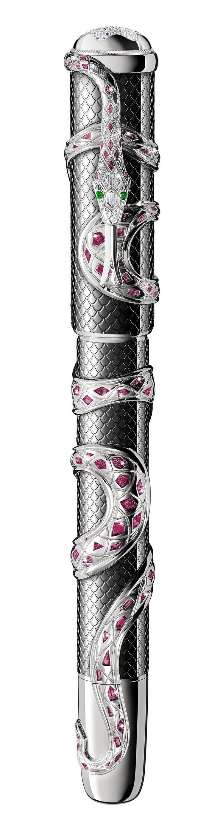 萬寶龍紅與黑系列The Royal Serpent皇家限量10鋼筆，全球限量10只，617萬5,000元。圖／Montblanc提供