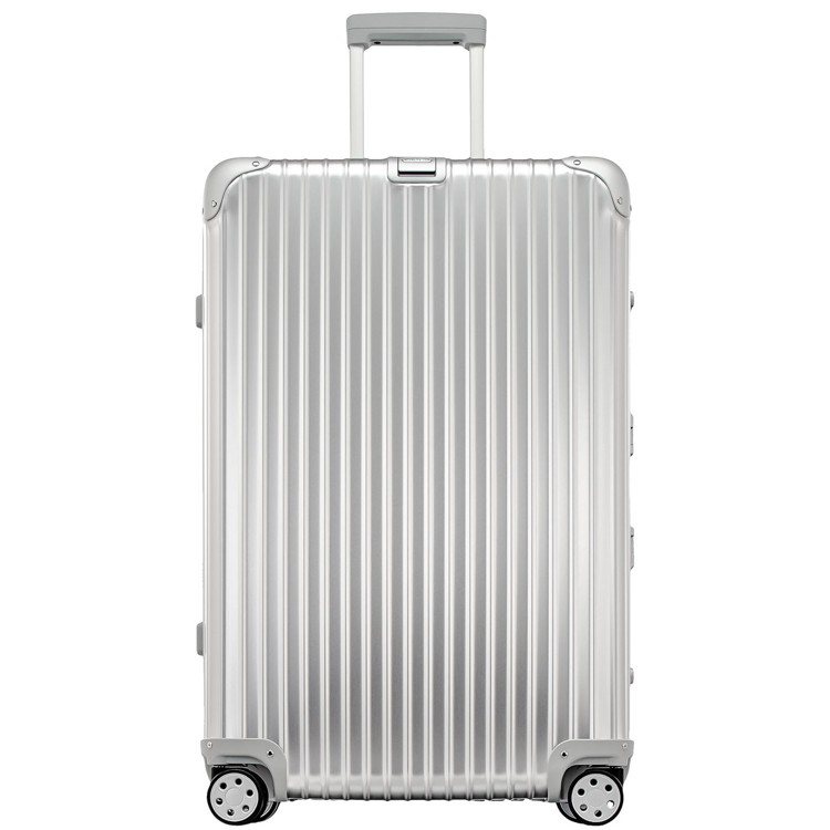 RIMOWA招牌的Topas行李箱已誕生超過50年，招牌的專利溝槽式設計深受消費者喜愛。圖／摘自RIMOWA官網