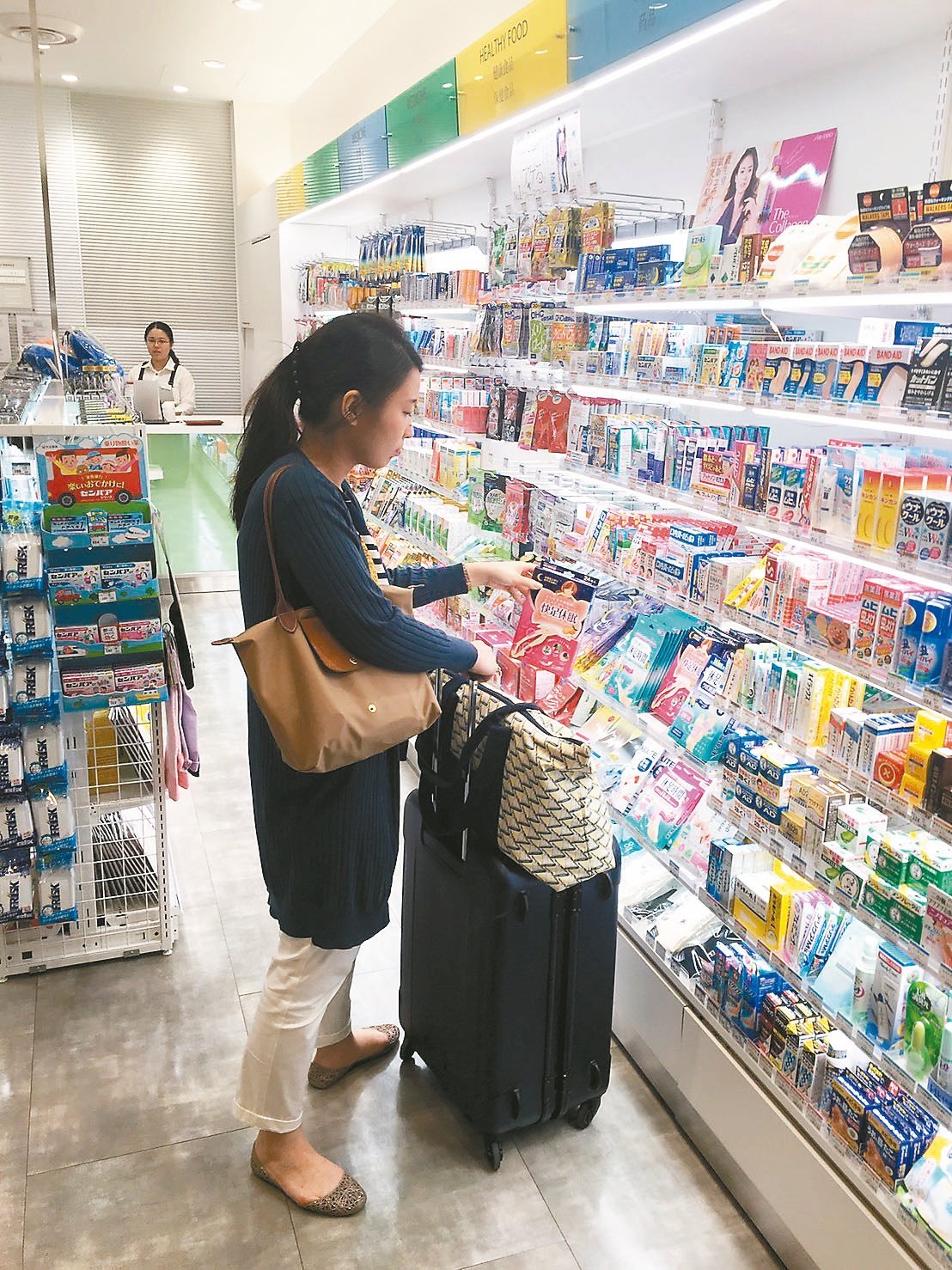 新聞都報導過，台灣人常去日本藥局買的那些必敗藥品保健品，日本當地人根本沒有在使用的呀！