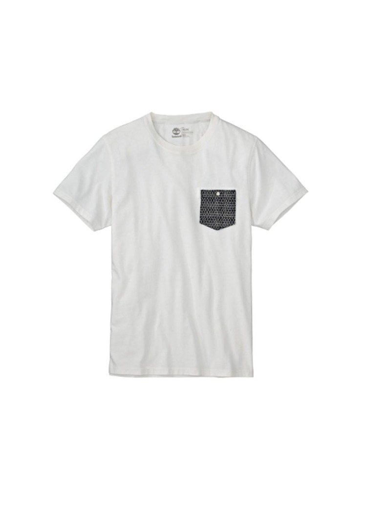 Timberland短袖印花口袋T恤 A1DUE / TWD 1,900。圖／Timberland提供