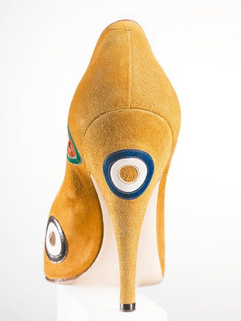 Salvatore Ferragamo所設計的鞋履也是展覽重點之一。 圖／業者提供