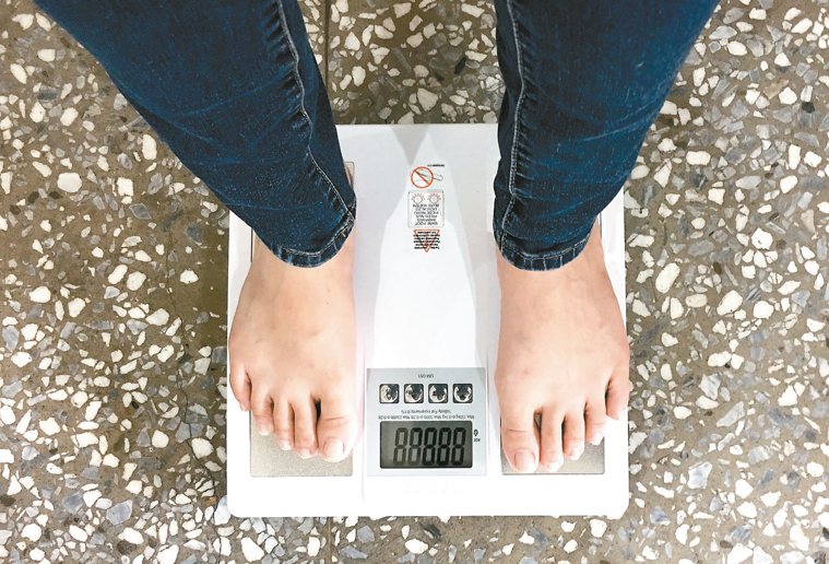 測量體脂肪可掌握減重狀況。 記者江慧珺／攝影