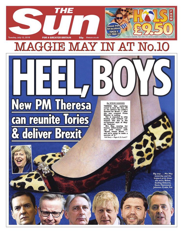 英國首相泰瑞莎梅的豹紋鞋，登上太陽報封面。圖／擷自太陽報
