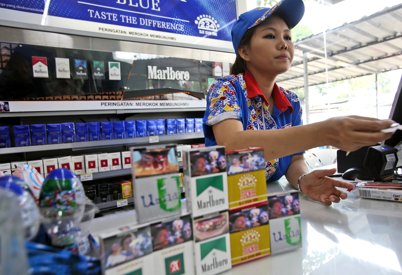 因應印尼消費者偏好的調整，現代便利商店開始普及。 圖／美聯社