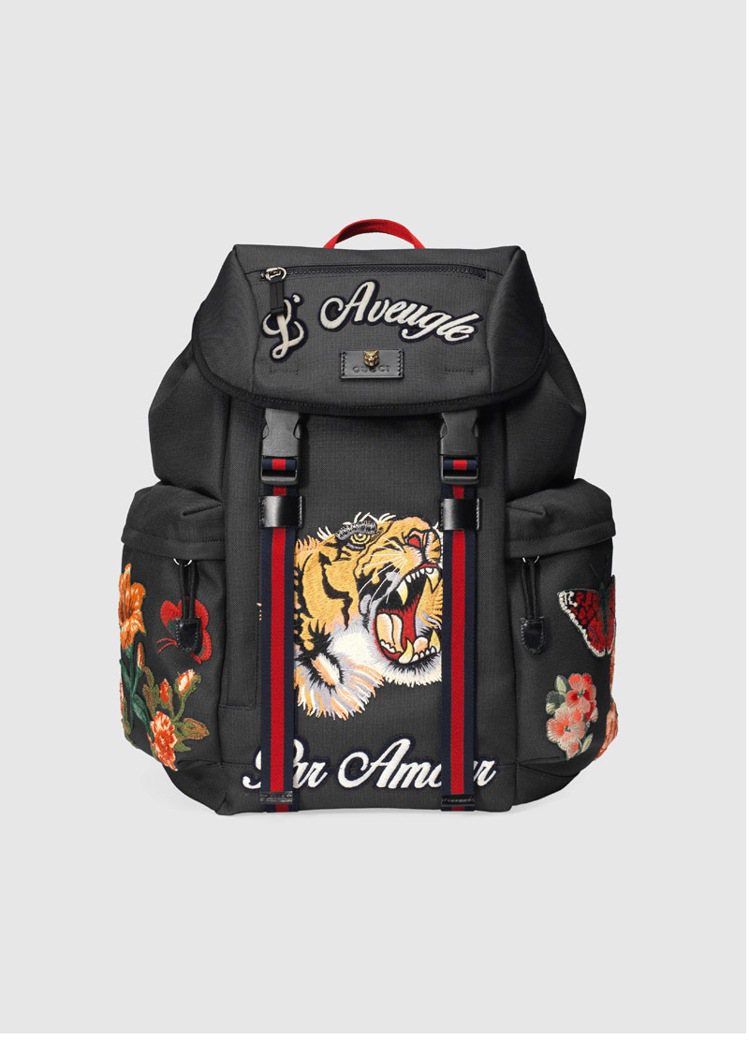Techpack 老虎與為愛盲目字體刺繡後背包 ，71,900元。圖／Gucci提供
