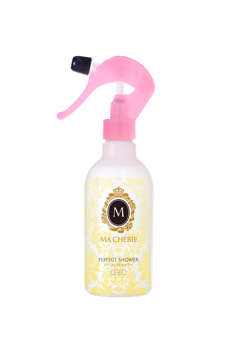 MA CHÉRIE瑪宣妮將於2016年9月推出超人氣明星商品「髮妝水系列」夢幻升級，瑪宣妮保濕髮妝水250mL NT0。圖／MA CHÉRIE瑪宣妮提供